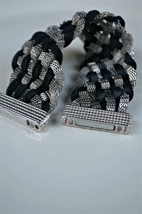 Favorite Thrift Store Jewelry Finds - 4 Hats and Frugal