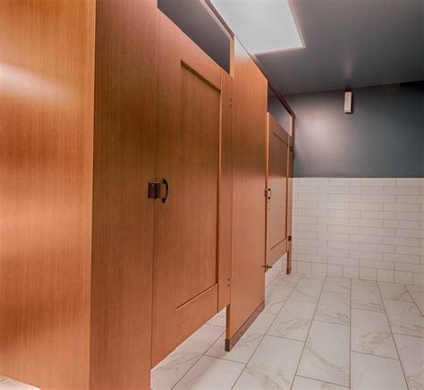 Ironwood Manufacturing Laminate Toilet Partitions And Captured Panel