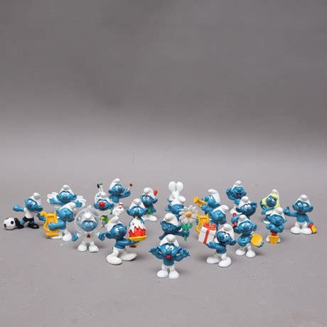 LEKSAKSFIGURER 22 St Smurfarna Plast Peyo Bully Tyskland