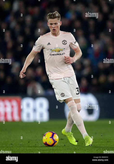 Eric bailly manchester united hi-res stock photography and images - Alamy