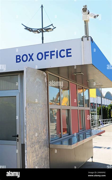 Arriba 72+ imagen box office ticket center - Abzlocal.mx