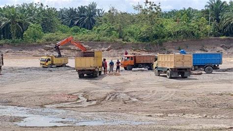 Jalan Rusak Hancur Lebur Menuju Objek Wisata Tangkahan Akibat Galian C