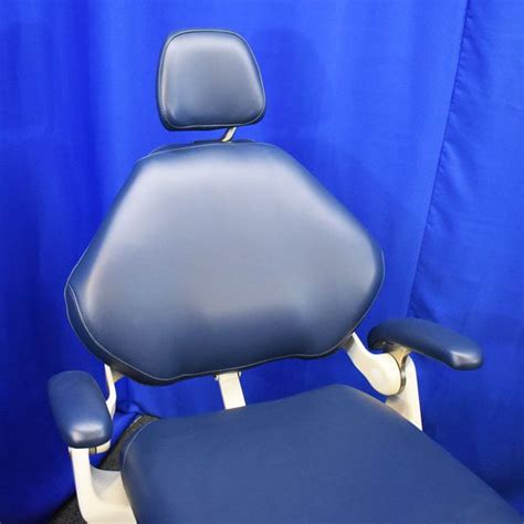 A Dec Decade 1020 Dental Patient Chair