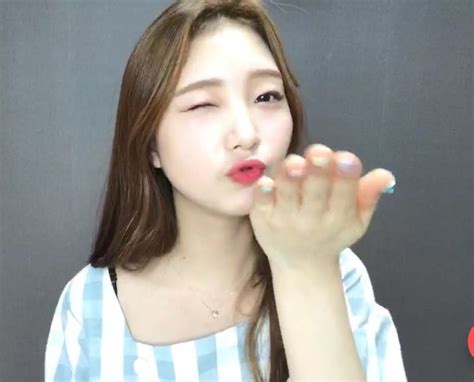 Im Yeojin Loona And Kpop Image On Favim