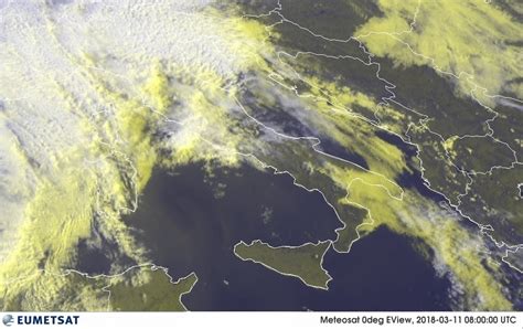 Allerta Meteo Italia Spaccata In Due Nubifragi Al Centro Nord