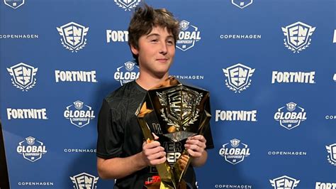 Texas Teen Wins Million Grand Prize At Fortnite Tournament Cbs Tv