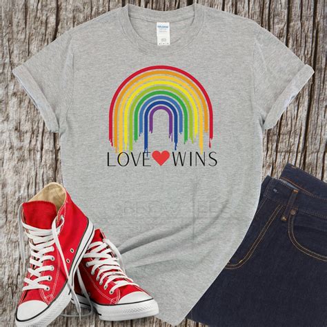 El Amor Gana La Camiseta Del Orgullo Gay Camisa LGBT Etsy