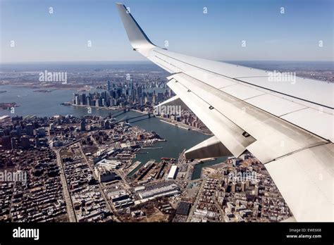 New York Manhattan View Of The East River Hi Res Stock Photography And