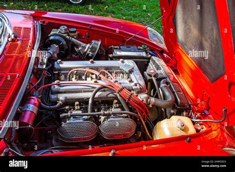 Engine Right Side Of A Alfa Romeo Spider Veloce Stock Photo