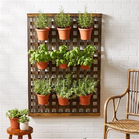 Reuse Wooden Pallets In The Garden With These 6 Creative Ideas