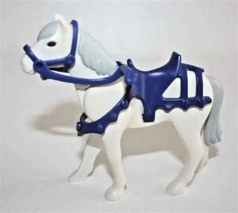 Playmobil Cheval Blanc Avec Armure Selle Bleu Fonce Chariot Tresor