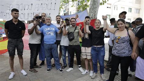 Manifestaci N Son Gotleu Palma Argelinos Fuera Argelinos Unos