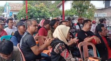 Ketua Tim Relawan Pemenangan Presiden Perkenalkan Caleg Pan Cirebon