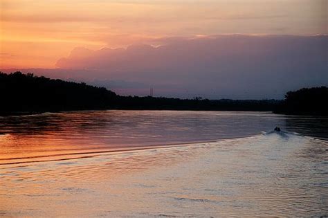 Missouri River By Stjomo Via Flickr Missouri River St Joseph Saints