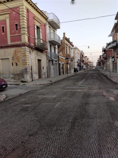 DOMENICA 1 AGOSTO VIA AI LAVORI DEL NUOVO MANTO STRADALE DI CORSO LEONE