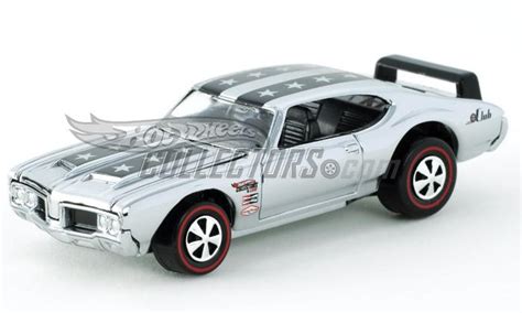 Red Line Club 2005 Hot Wheels