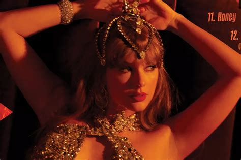 Taylor Swift Announces New Album 'The Life of a Showgirl'