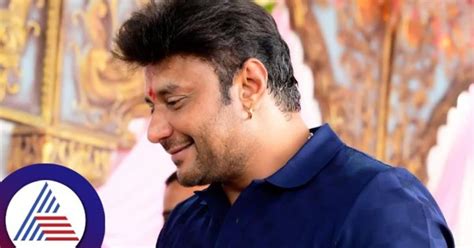 Actor Darshan In Jail Request Fans ಜೈಲಿನಿಂದಲೇ ಮನವಿ ಮಾಡಿದ ದರ್ಶನ್ ವಕೀಲರ ಮಾತು ಕೇಳಿ ಕಣ್ಣೀರಿಟ್ಟ