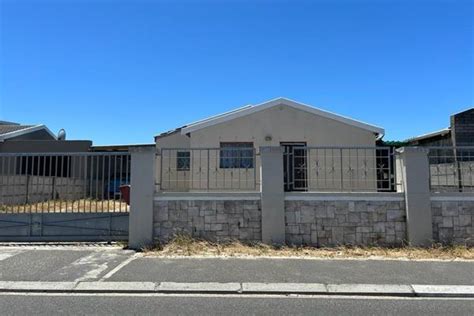 Westgate Mitchells Plain Property Property And Houses For Sale In