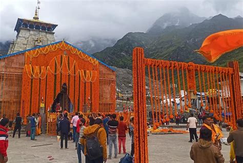 Char Dham Yatra 40 क्विंटल फूलों से सजाया जाएगा केदारनाथ मंदिर कपाट