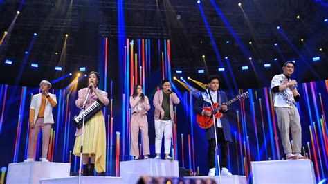 Kemeriahan Penampilan Musisi Muda Di Panggung HUT SCTV Ke 28 Photo