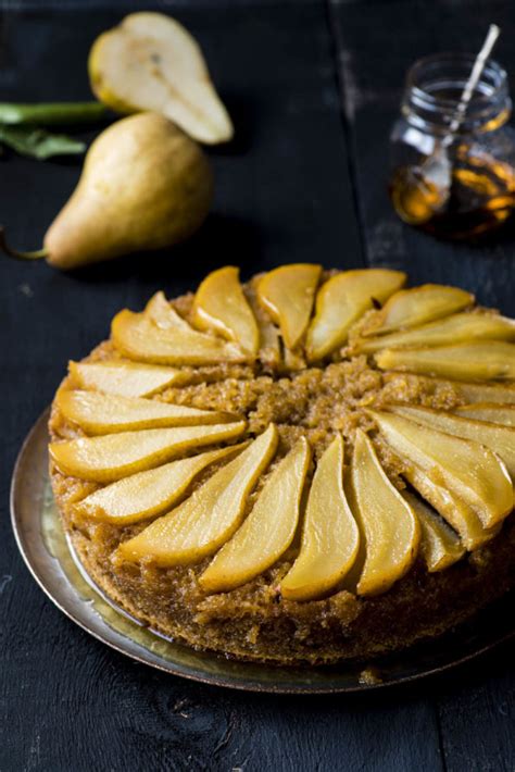 Gâteau renversé aux poires amandes et sirop dérable K pour Katrine