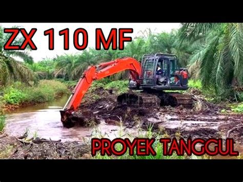 Beko Kecil Alat Berat Excavator Hitachi Zaxis Mf Buat Tanggul