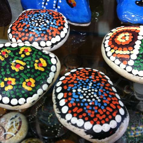 Aboriginal Dot Painting On Stones Aboriginal Art For Kids Aboriginal