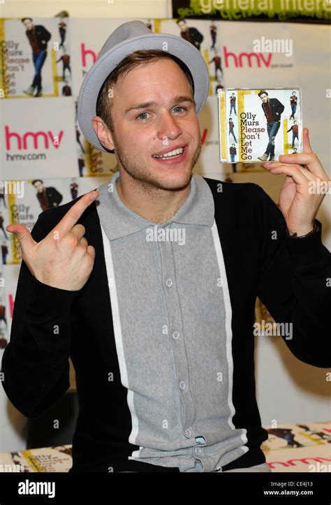 Olly Murs Performs And Signs His New Single Please Don T Let Me Go