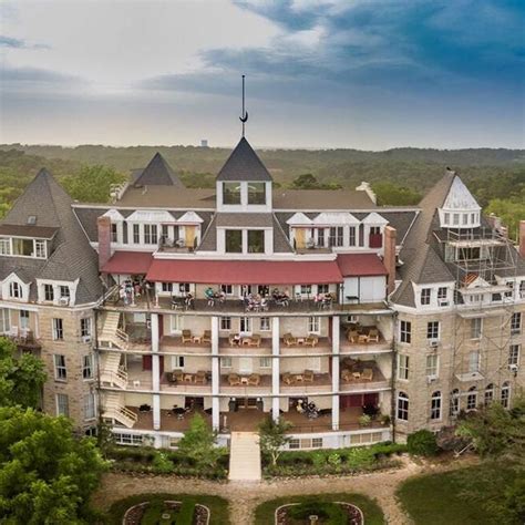 America S Most Haunted Hotel Crescent Hotel In Eureka Springs