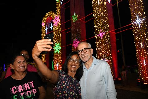 Prefeito Edvaldo Acende As Luzes Do Natal Iluminado Na Colina Do Santo