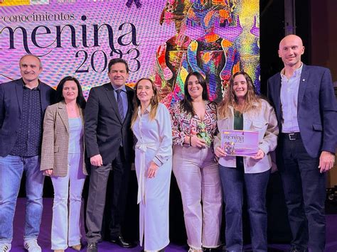 El Vino Do A Berenguela Bm Bola Os Recibe El Reconocimiento Meninas