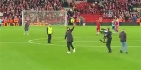 Klopp Appears On The Pitch After Southampton Victory Despite Touchline Ban