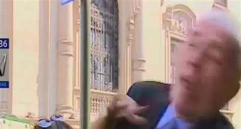 Guido Lombardi Fue Agredido Por Mujer Tras Salir De Palacio De Gobierno