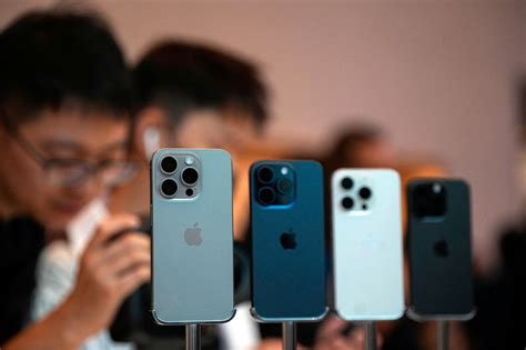 Apple S IPhone Shipments In China Drop 2 In Q4 As Huawei Grows Market