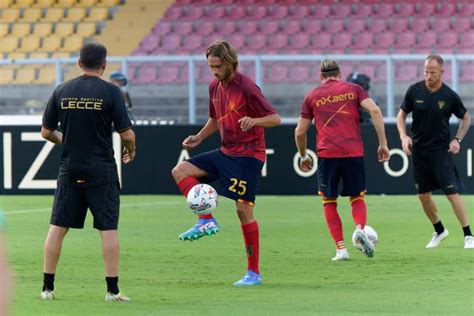 Allenamento Al Via Del Mare Tre In Differenziato Calcio Lecce