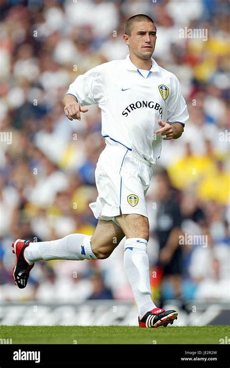 HARRY KEWELL LEEDS UNITED FC ELLAND ROAD LEEDS 17 August 2002 Stock ...