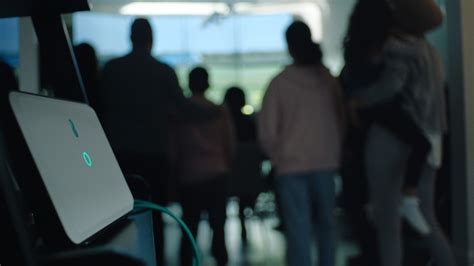 Ee Makes History Landing A Plane Powered By New Ee Full Fibre Home