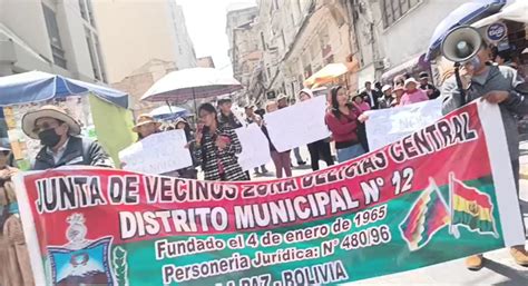 ABI Vecinos De Los Distrito 12 Y 13 De La Paz Protestan Contra El