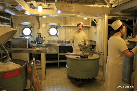 London England Preparing The Food Aboard Hms Belfast