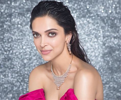 Deepika Padukone 4353 X 3607 Rbollywooduhqonly