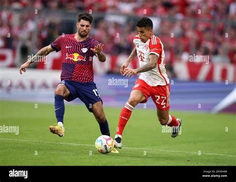 Joao Cancelo Du Fc Bayern Muenchen Dominik Szobosszlai Du Rb Leipzig Fc Bayern Muenchen Rb