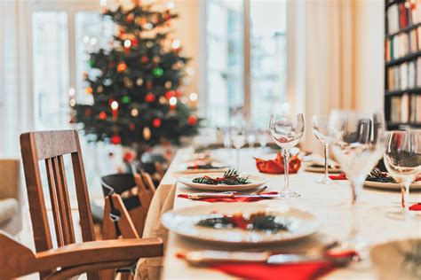 Faire soi même des étoiles de Noël en bois infomaison