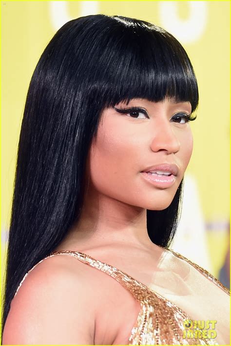 Nicki Minaj Shows Off All Her Assets At The MTV VMAs 2015 Photo