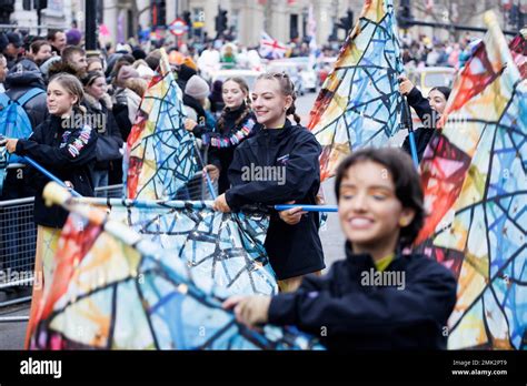 El Desfile Del D A De A O Nuevo Tiene Lugar En El Centro De Londres