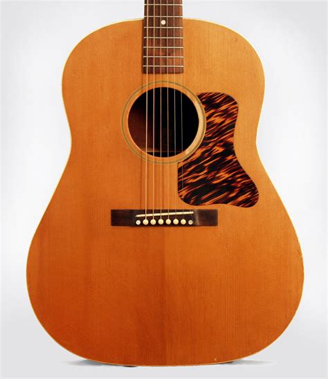 Gibson J 35 Flat Top Acoustic Guitar 1941 Retrofret