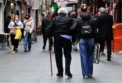 Covid Scende Di Oltre Un Anno L Aspettativa Di Vita In Italia E Negli