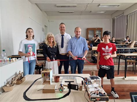 Studenti Da Smart Cities Al Liceo Scientifico Tred Nata La Fermo Del