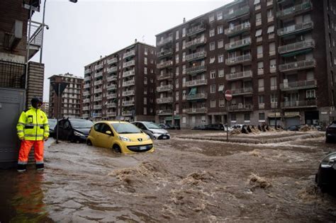 Maltempo A Milano Ancora Allerta Per Il Seveso Oggi Rischio Nuova