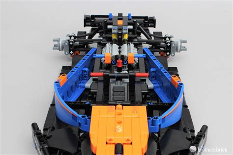 LEGO Technic 42141 McLaren Formula 1 Race Car TBB Review 43 The